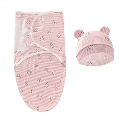 Couverture emmaillotage rose motifs animaux bonnet assorti oreilles fond blanc doudou sommeil nourrisson confort ensemble