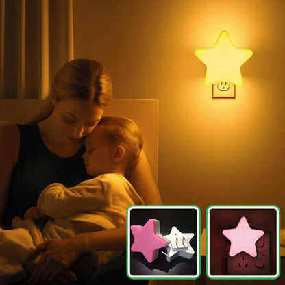 Veilleuse bébé, étoile allumée, deux petites images lumière rouge